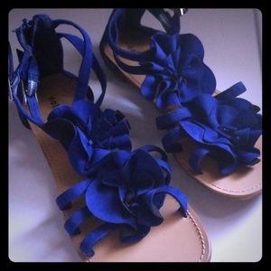 Women's flat sandals